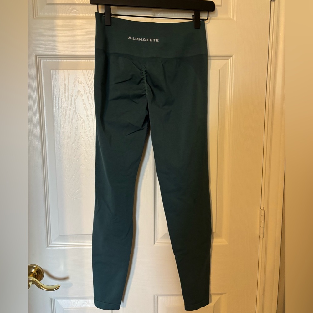 Alphalete Deep Green Leggings